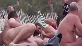 Mamma in una gonna c ...