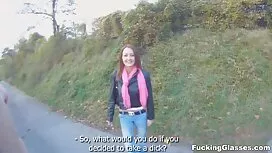 Moglie domina uno sc ...
