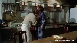La prima ragazza a l ...