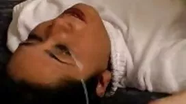 L'uomo versò un sonn ...