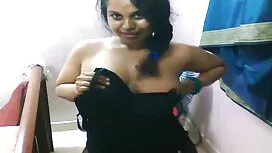 Bella, accarezzando  ...